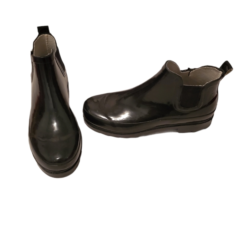 Rain boots
